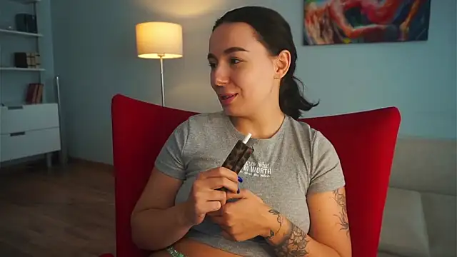 Snapshot of DiJiRay chatting on 20, 2, 2025 DiJiRay online show from 20, 2, 2025