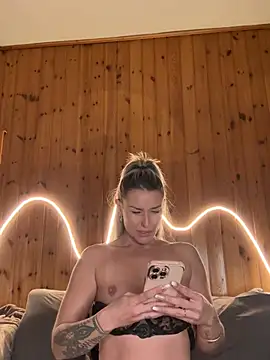 petrouchkaaa  online show from 13, 1, 2026