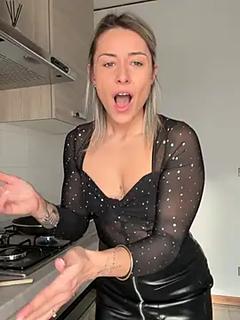 petrouchkaaa  online show from 15, 1, 2026