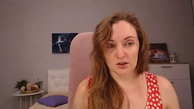 Snapshot of BettyFootFetish chatting on 14, 11, 2025 BettyFootFetish online show from 14, 11, 2025