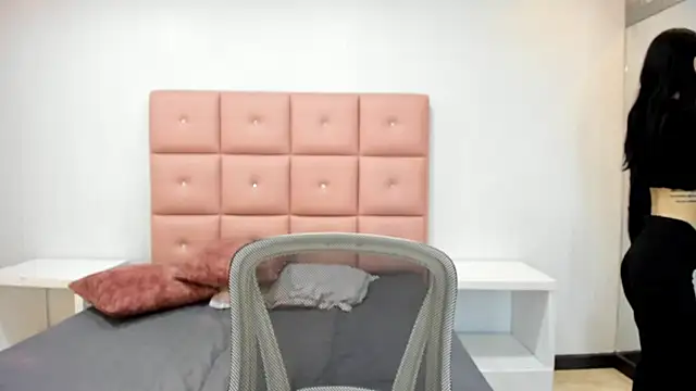 Snapshot of lhiamfit chatting on 5, 12, 2024 lhiamfit online show from 5, 12, 2024