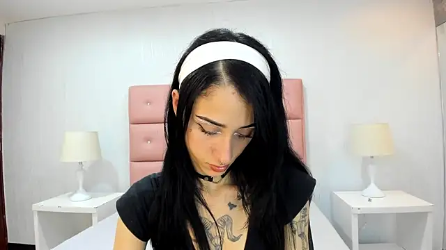 Snapshot of lhiamfit chatting on 14, 1, 2025 lhiamfit online show from 14, 1, 2025