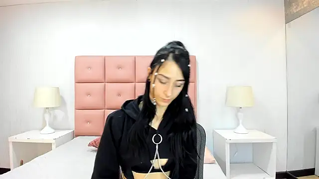 Snapshot of lhiamfit chatting on 22, 1, 2025 lhiamfit online show from 22, 1, 2025