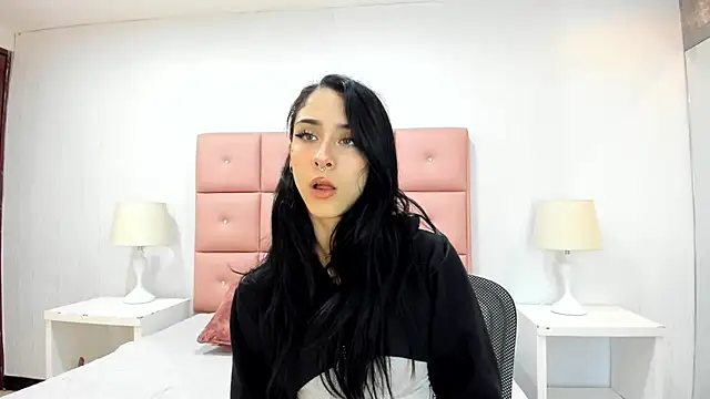 Snapshot of lhiamfit chatting on 25, 1, 2025 lhiamfit online show from 25, 1, 2025