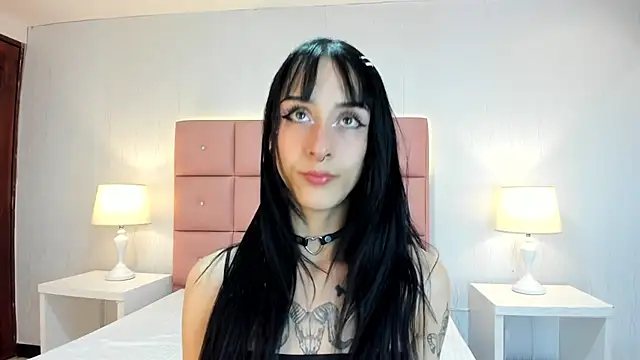 Snapshot of lhiamfit chatting on 7, 3, 2025 lhiamfit online show from 7, 3, 2025