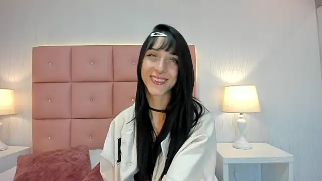 Snapshot of lhiamfit chatting on 9, 3, 2025 lhiamfit online show from 9, 3, 2025