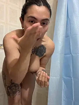 Snapshot of emma_rouse69 chatting on 21, 10, 2025 emma rouse69 online show from 21, 10, 2025