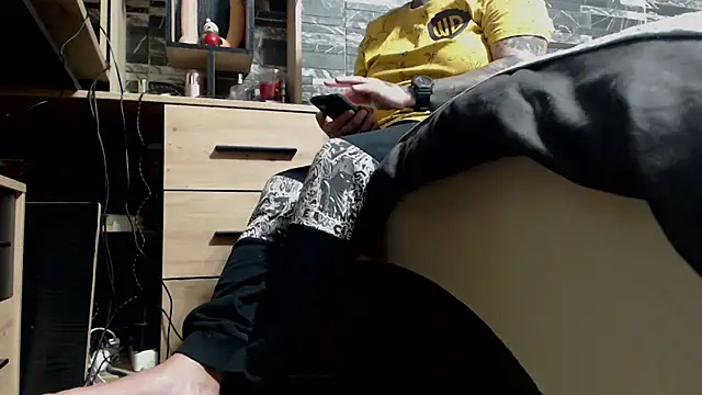 Snapshot of Mistress_Miry chatting on 10, 12, 2024 Mistress Miry online show from 10, 12, 2024