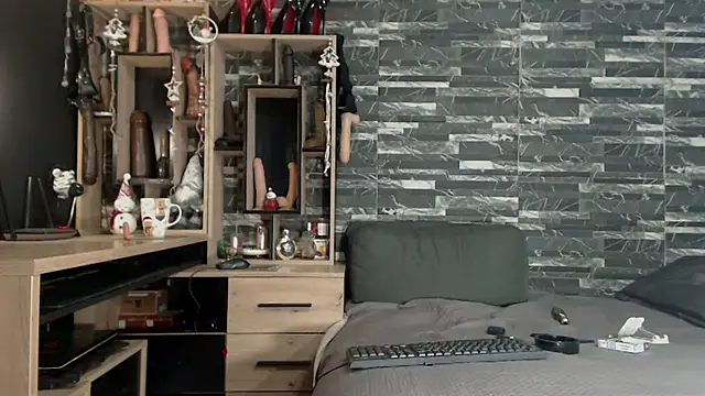 Snapshot of Mistress_Miry chatting on 26, 12, 2024 Mistress Miry online show from 26, 12, 2024