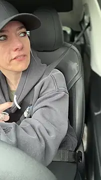 Snapshot of LadyLena1 chatting on 29, 3, 2026 LadyLena1 online show from 29, 3, 2026