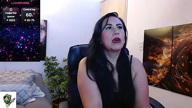 Snapshot of amalia_brunette chatting on 8, 3, 2025 amalia brunette online show from 8, 3, 2025