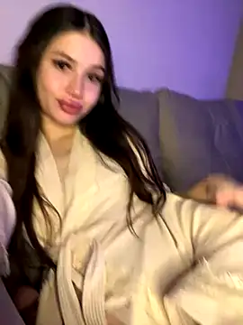 Snapshot of SofiaLaLight chatting on 15, 11, 2025 SofiaLaLight online show from 15, 11, 2025