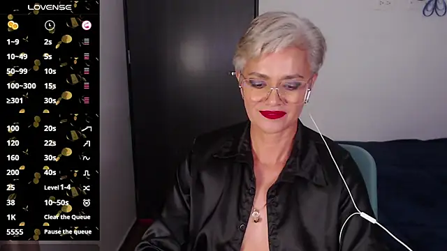 Snapshot of scarlett_paris22 chatting on 11, 1, 2025 scarlett paris22 online show from 11, 1, 2025