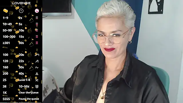 Snapshot of scarlett_paris22 chatting on 8, 3, 2025 scarlett paris22 online show from 8, 3, 2025