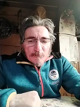 Chris8149 online show from 18, 2, 2025