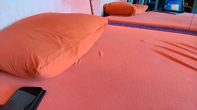 Snapshot of ROXYNL chatting on 21, 9, 2025 ROXYNL online show from 21, 9, 2025