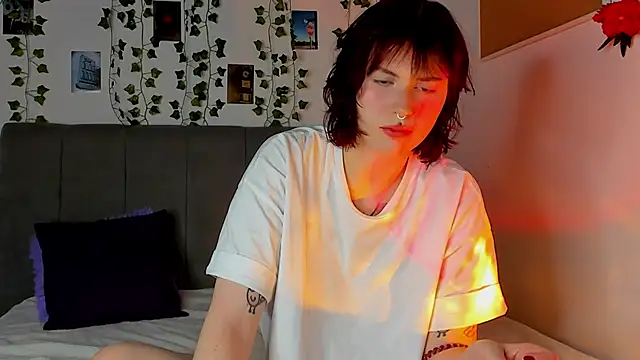 miss Lizzy online show from 6, 12, 2024
