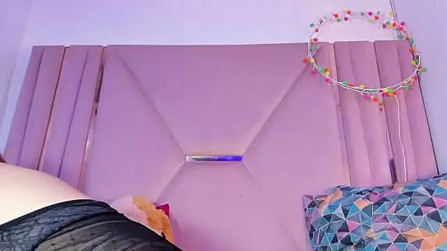 Snapshot of AngelaLinaresx69 chatting on 5, 3, 2026 AngelaLinaresx69 online show from 5, 3, 2026