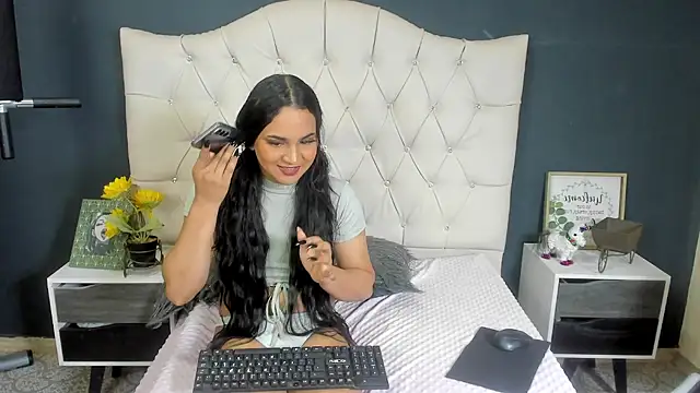 Andrys  online show from 22, 2, 2025