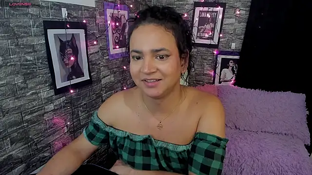 Andrys  online show from 4, 12, 2025