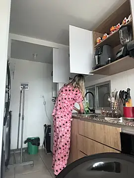 Snapshot of Ameellie chatting on 11, 10, 2025 Ameellie online show from 11, 10, 2025