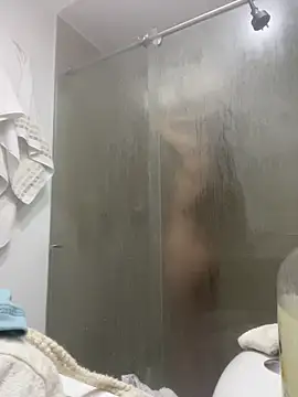 Snapshot of Ameellie chatting on 15, 10, 2025 Ameellie online show from 15, 10, 2025