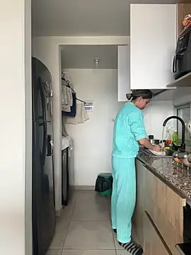 Snapshot of Ameellie chatting on 24, 10, 2025 Ameellie online show from 24, 10, 2025