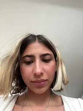 Snapshot of Ameellie chatting on 14, 11, 2025 Ameellie online show from 14, 11, 2025