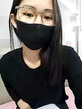 I AM NOT A SLUT online show from 10, 2, 2025