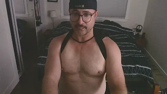 Snapshot of nxtdoorguy chatting on 17, 9, 2025 nxtdoorguy online show from 17, 9, 2025