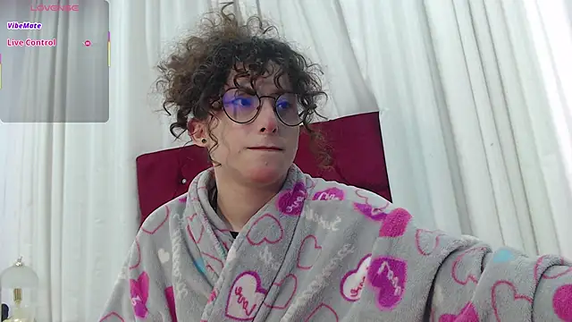 little  amy  online show from 4, 10, 2025