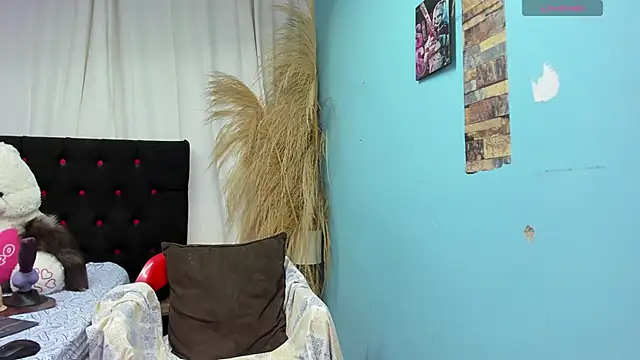 Snapshot of natacha_wolf chatting on 26, 2, 2026 natacha wolf online show from 26, 2, 2026