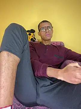 MoiseXxx 777 online show from 18, 3, 2025