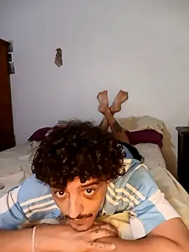 Juanigato online show from 11, 11, 2025