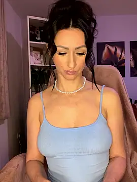 KatyEvanss online show from 14, 10, 2025