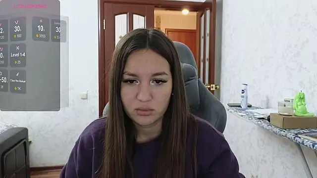 Snapshot of Nelly_Fischer chatting on 4, 12, 2024 Nelly Fischer online show from 4, 12, 2024