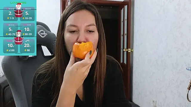 Snapshot of Nelly_Fischer chatting on 6, 1, 2025 Nelly Fischer online show from 6, 1, 2025