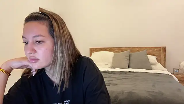 Snapshot of Nelly_Fischer chatting on 15, 9, 2025 Nelly Fischer online show from 15, 9, 2025