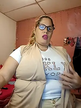 EllisW8 online show from 30, 1, 2025