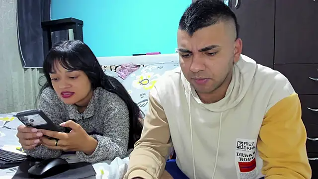 Snapshot of 2ScarletandRyan8 chatting on 22, 11, 2025 2ScarletandRyan8 online show from 22, 11, 2025