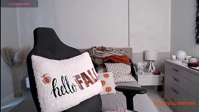 Smileyouarehere online show from 16, 11, 2025