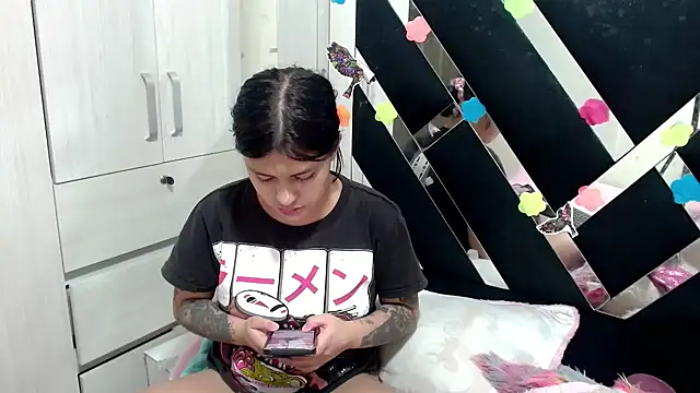 Snapshot of katery_wok11 chatting on 4, 11, 2025 katery wok11 online show from 4, 11, 2025