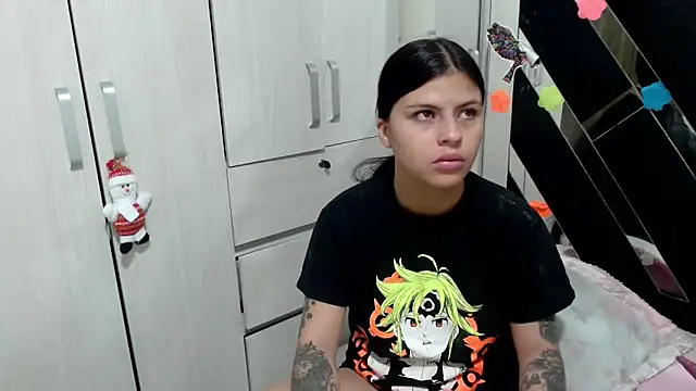 Snapshot of katery_wok11 chatting on 19, 11, 2025 katery wok11 online show from 19, 11, 2025