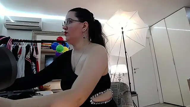 ILoveToFeelU online show from 15, 1, 2025