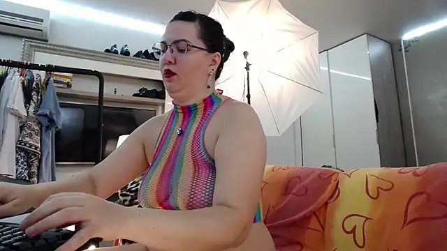 ILoveToFeelU online show from 14, 10, 2025