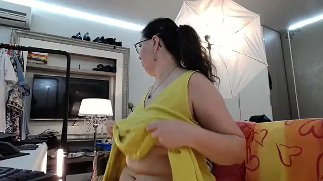 ILoveToFeelU online show from 18, 10, 2025