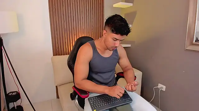 Snapshot of liam_collins21 chatting on 23, 1, 2025 liam collins21 online show from 23, 1, 2025