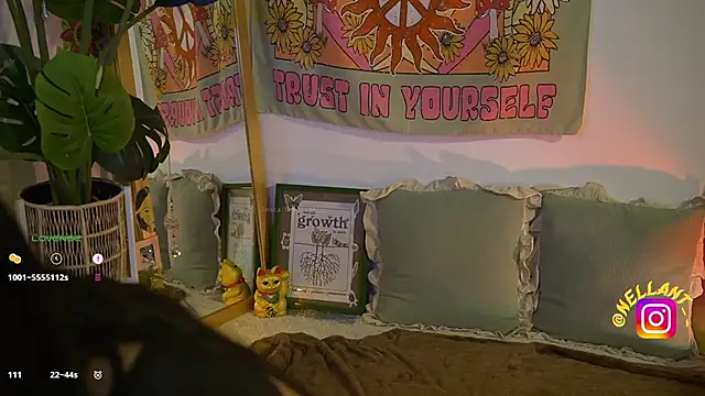 Snapshot of antonella_maitt1 chatting on 8, 11, 2025 antonella maitt1 online show from 8, 11, 2025