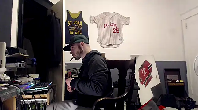 Snapshot of sledge901 chatting on 17, 1, 2025 sledge901 online show from 17, 1, 2025