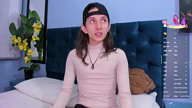 Snapshot of Feniix__ chatting on 10, 10, 2025 Feniix online show from 10, 10, 2025